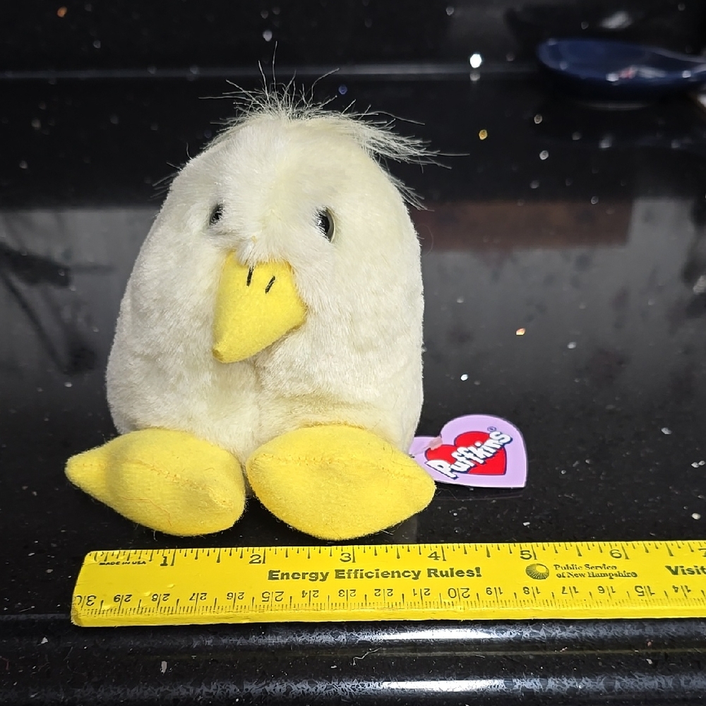 HOST PICK. Vintage. Collectible. Swibco Puffkins'Peeps The Chick DOB 11/14/97